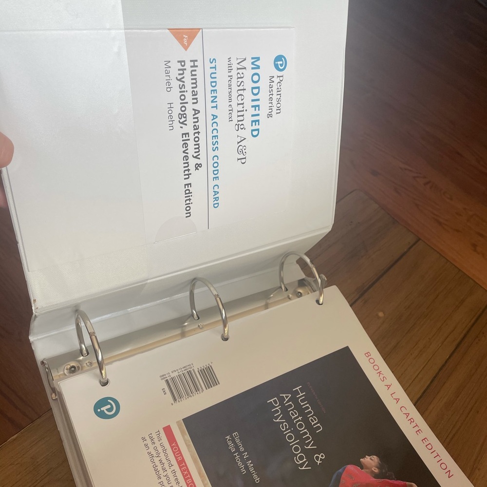 Human anatomy and physiology textbook NEVER USED
